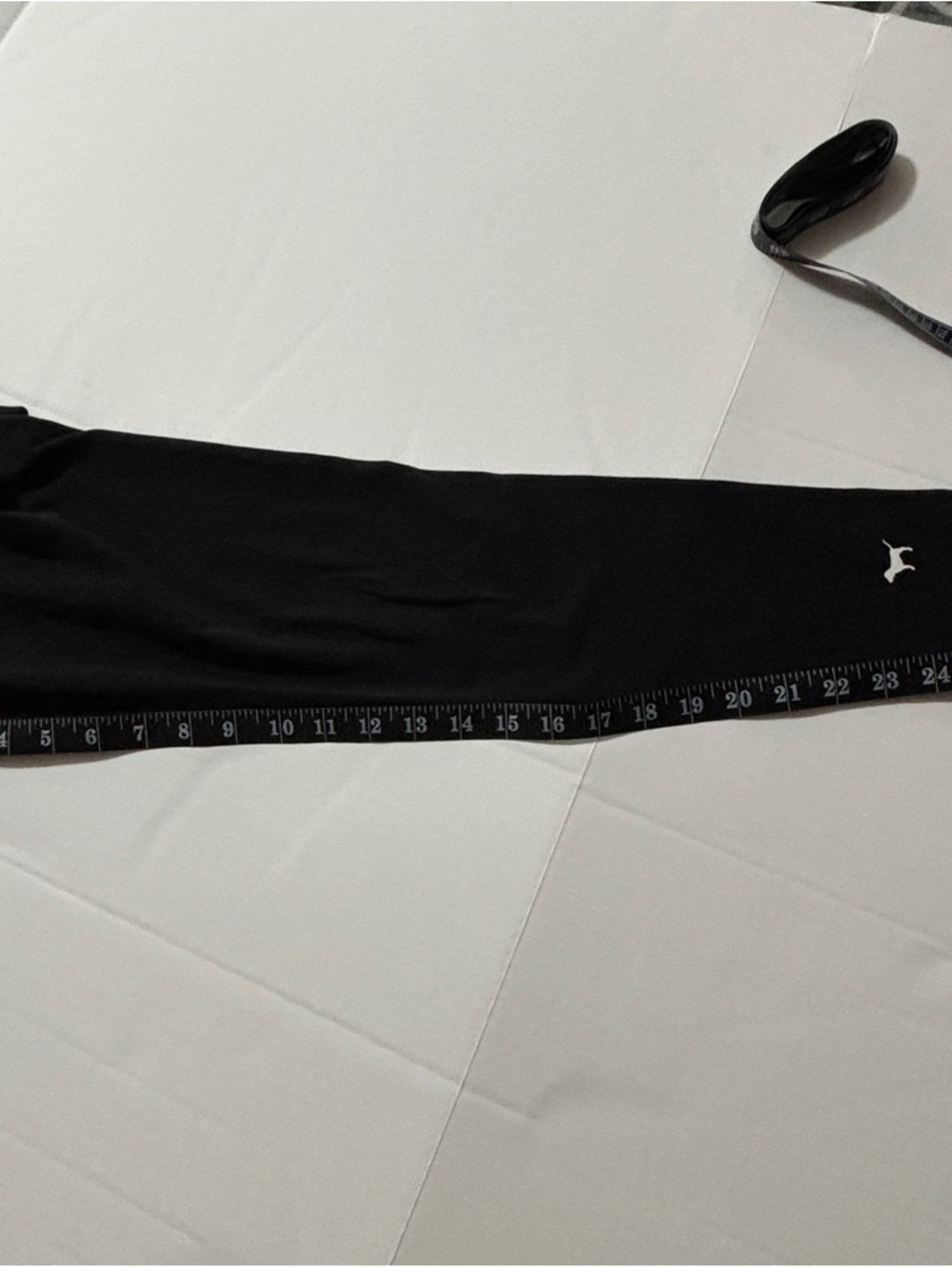 PINK Victoria’s Secret Yoga Leggings Black Logo Waist Cropped Stretch M W/Pocket - Picture 11 of 11